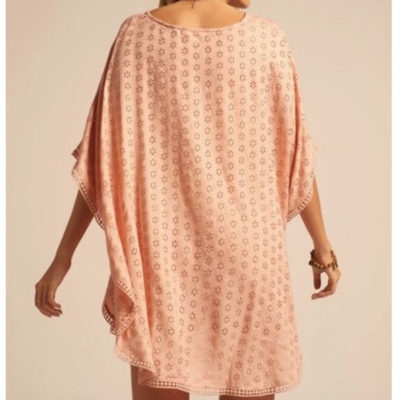 Capri Kaftan in all over eyelet - Picture 2 of 6